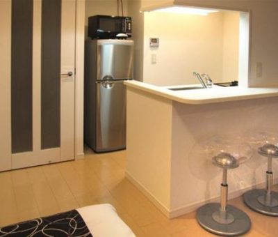 Tokyo Apartments Roppongi by Globe Quarters 37d5a